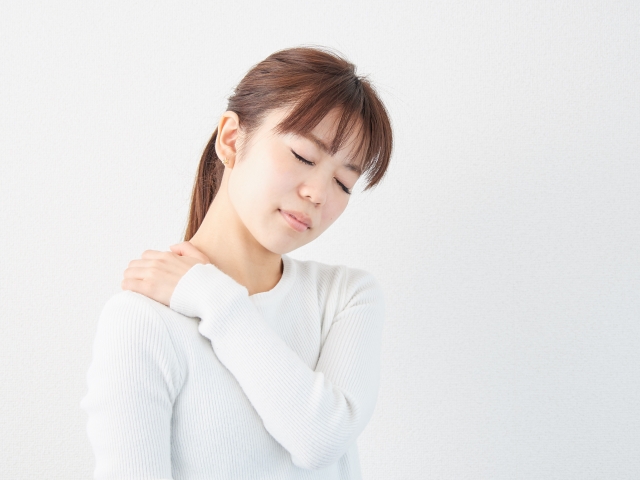 肩こり 頭痛,肩こり 頭痛 原因,肩こり 頭痛 姿勢,肩こり 頭痛 枕,肩こり 頭痛 解消